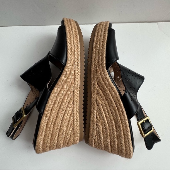 SOUL Naturalizer Ocean  Black and Tan Wedge Sandals - Picture 14 of 15